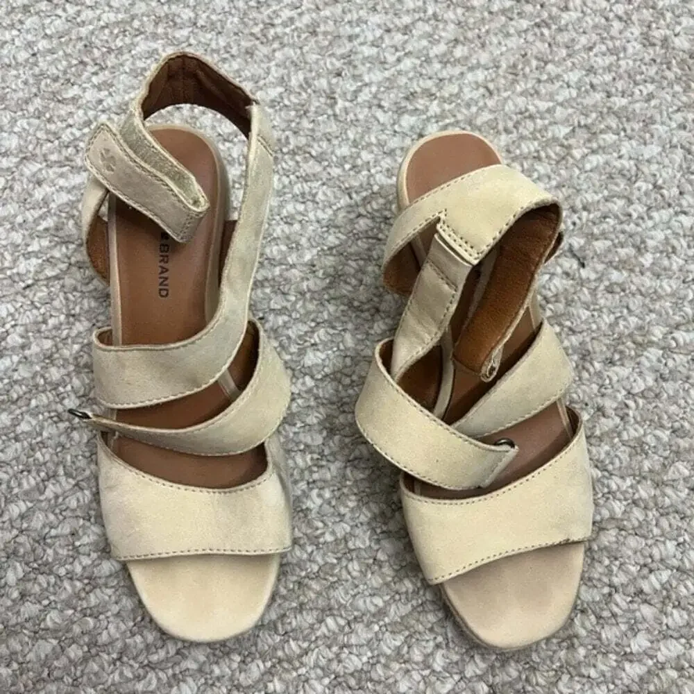 Lucky Brand  Mendona Espadrille Wedge Sandal heels size 7 cream tan